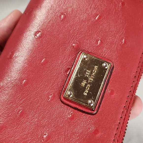 Michael Kors Red Ostrich Leather zipper Wallet Beautiful!  Preloved - Picture 10 of 10